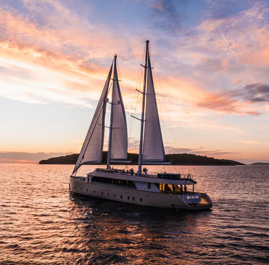 Maxita Motor Sailing Yacht